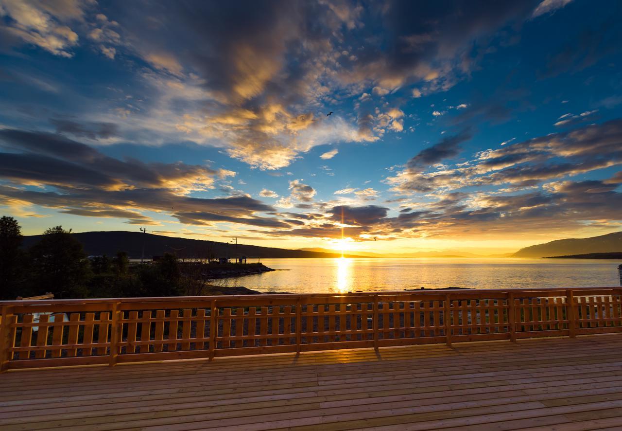 Vikran Vacation: Sea Fishing And Northern Lights Exterior photo
