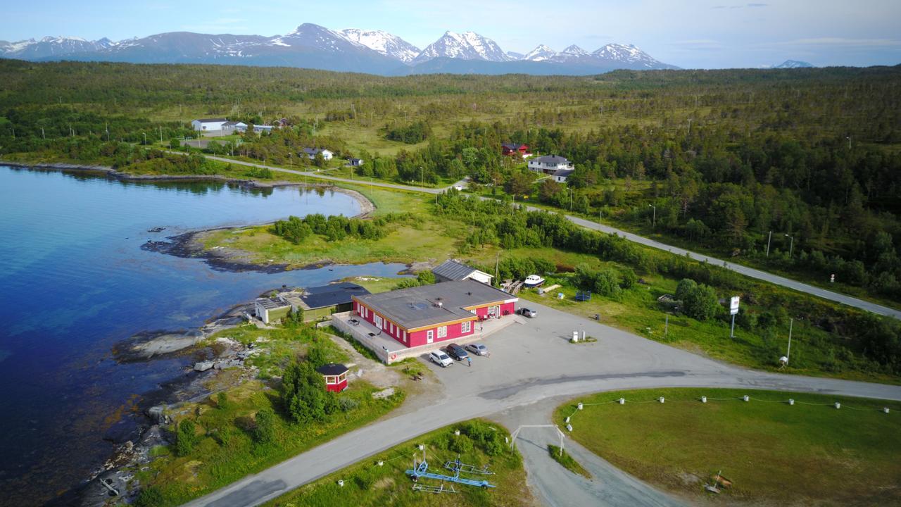 Vikran Vacation: Sea Fishing And Northern Lights Exterior photo